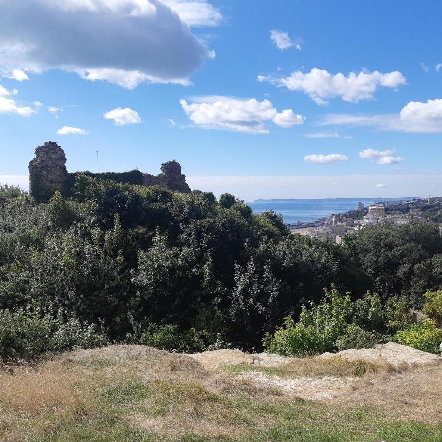West Hill Retreat Seaview Balcony Chic Loft Studio & Free Parking Hastings Exterior foto